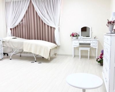 eyelash salon fleurir*